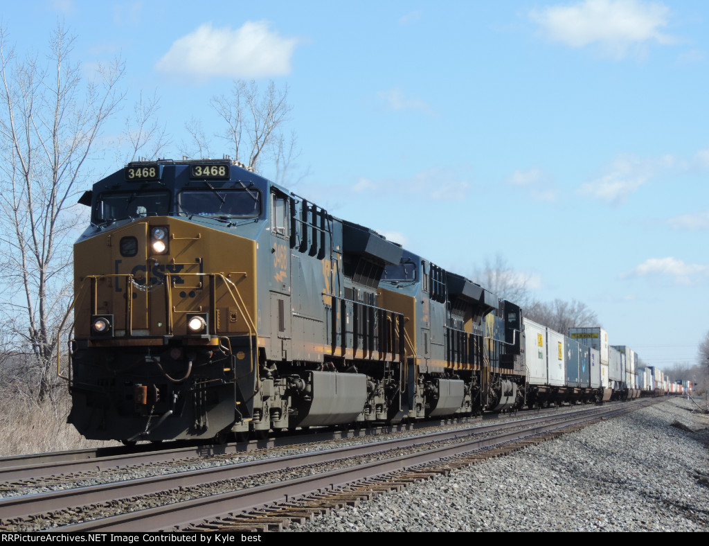 CSX 3468 on I017